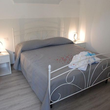 La Fortezza Crotone Bagian luar foto